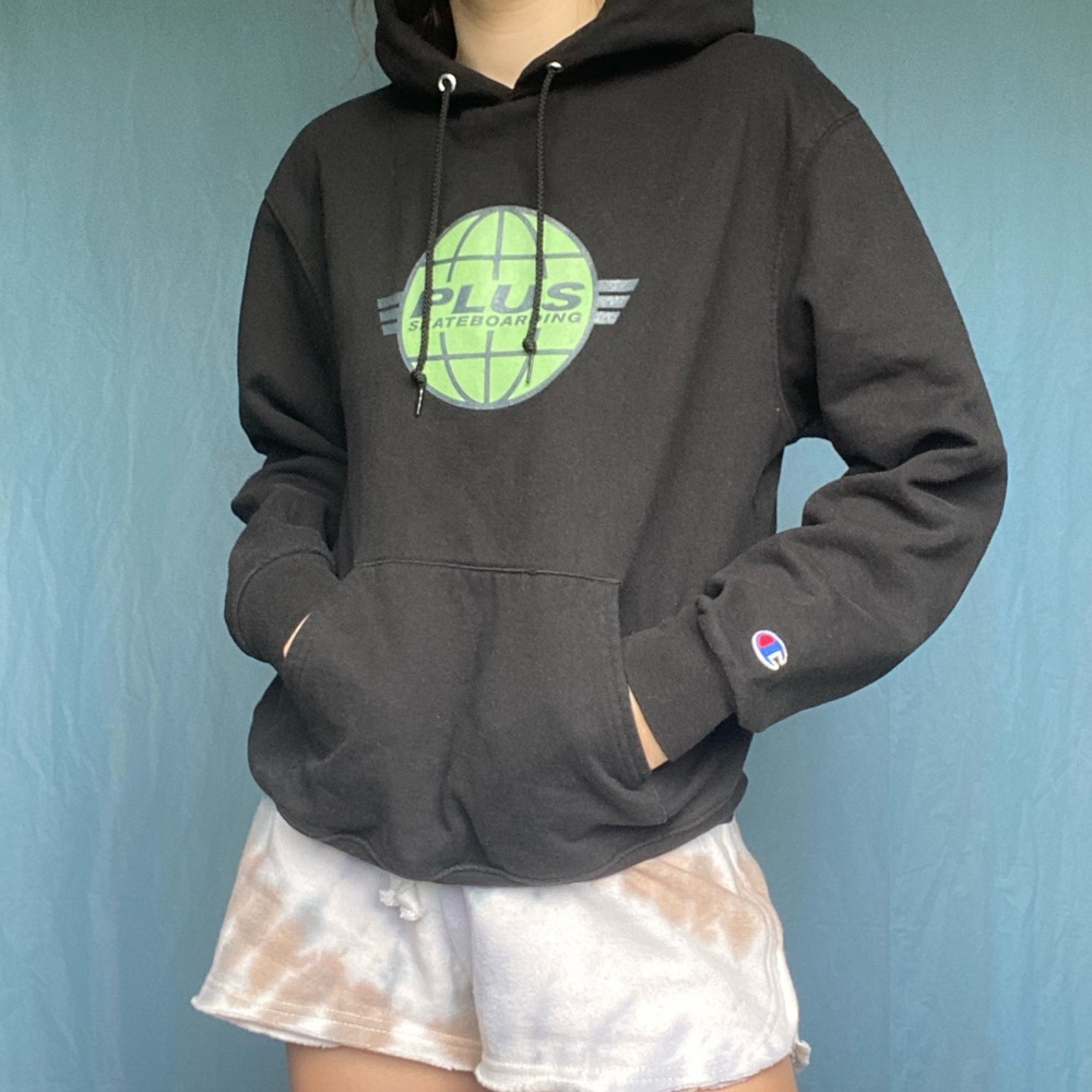 Champion Plus Skateboarding Brand Medium Black And Green Graphic Sweatshirt